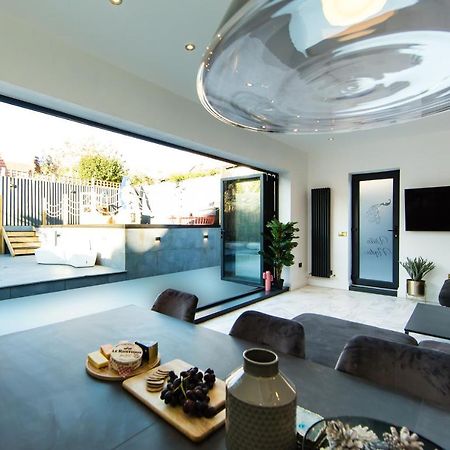 Rounton Villa By Maison Parfaite - Hot Tub - Sea Views - Parking Robin Hood's Bay Eksteriør billede