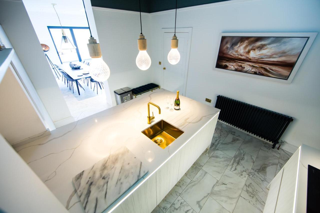 Rounton Villa By Maison Parfaite - Hot Tub - Sea Views - Parking Robin Hood's Bay Eksteriør billede