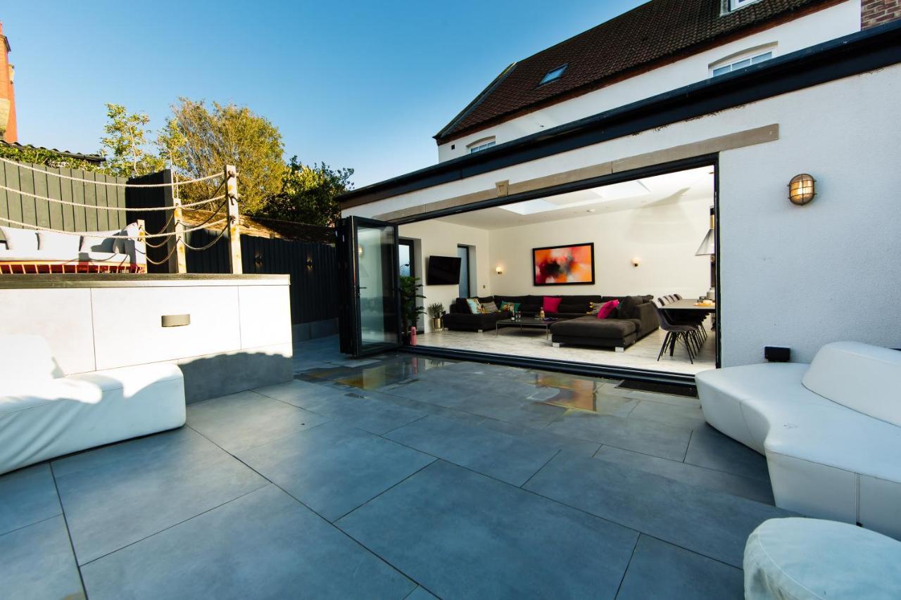 Rounton Villa By Maison Parfaite - Hot Tub - Sea Views - Parking Robin Hood's Bay Eksteriør billede