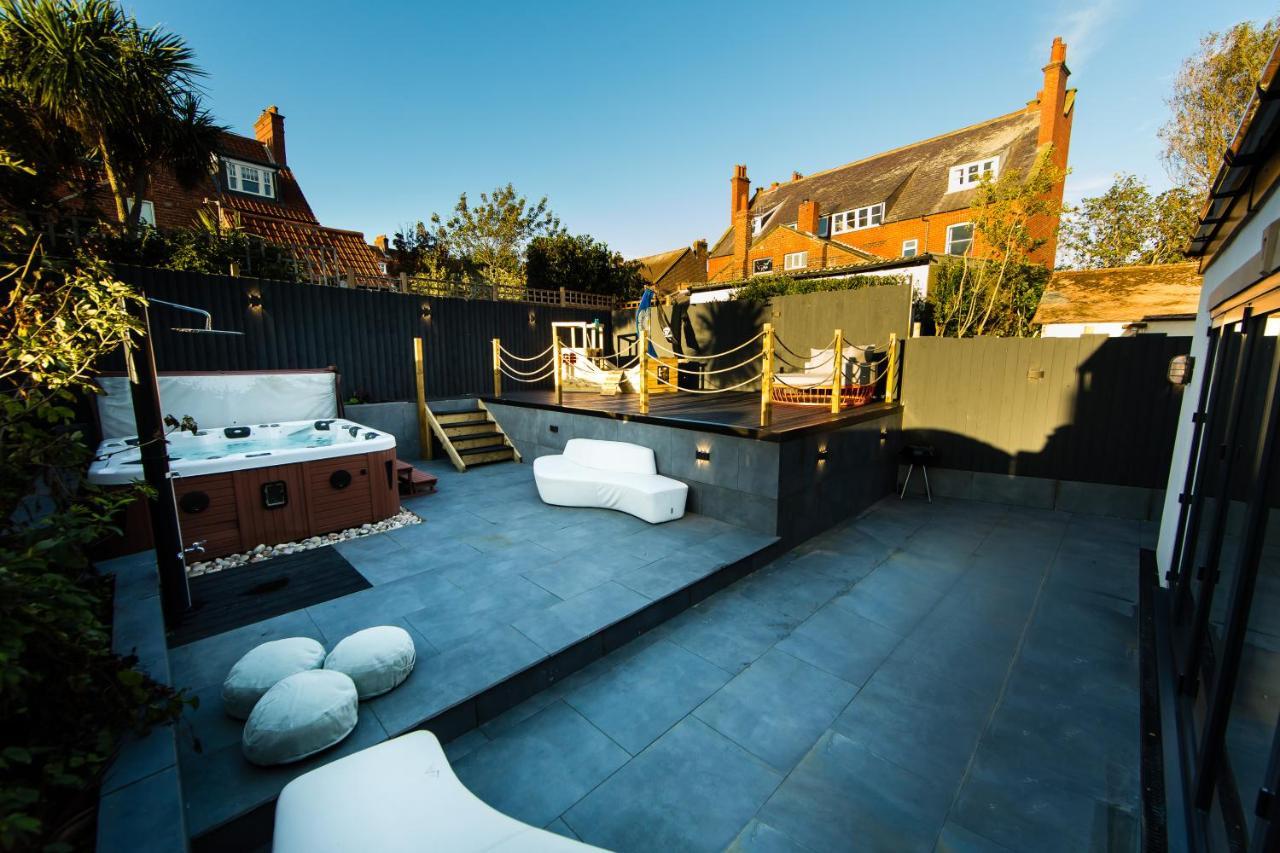 Rounton Villa By Maison Parfaite - Hot Tub - Sea Views - Parking Robin Hood's Bay Eksteriør billede