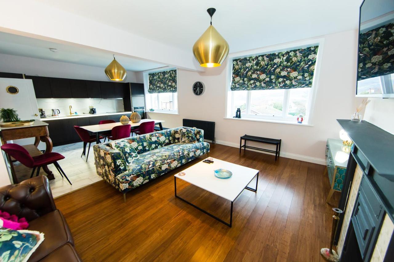 Rounton Villa By Maison Parfaite - Hot Tub - Sea Views - Parking Robin Hood's Bay Eksteriør billede